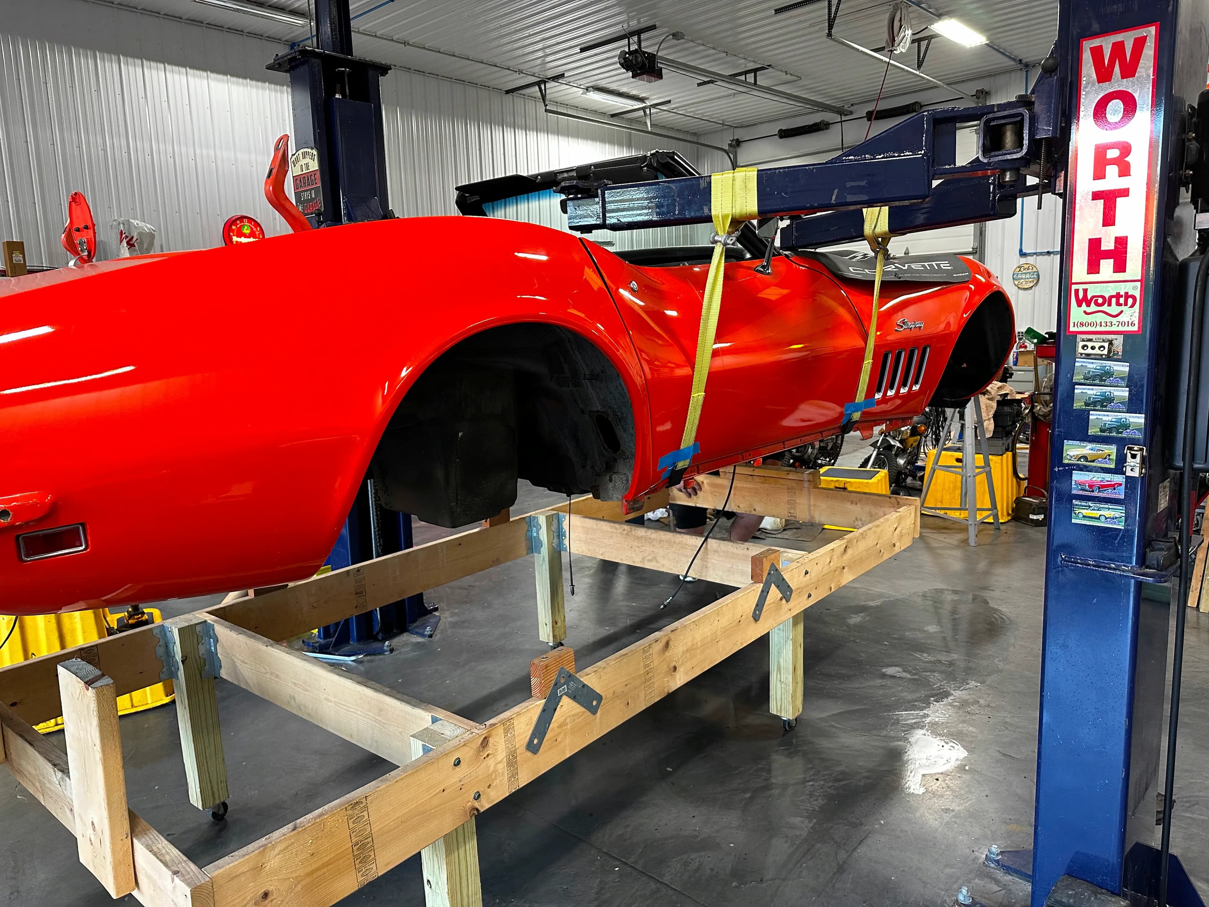 We have Liftoff: Lifting the ‘69 Corvette Body