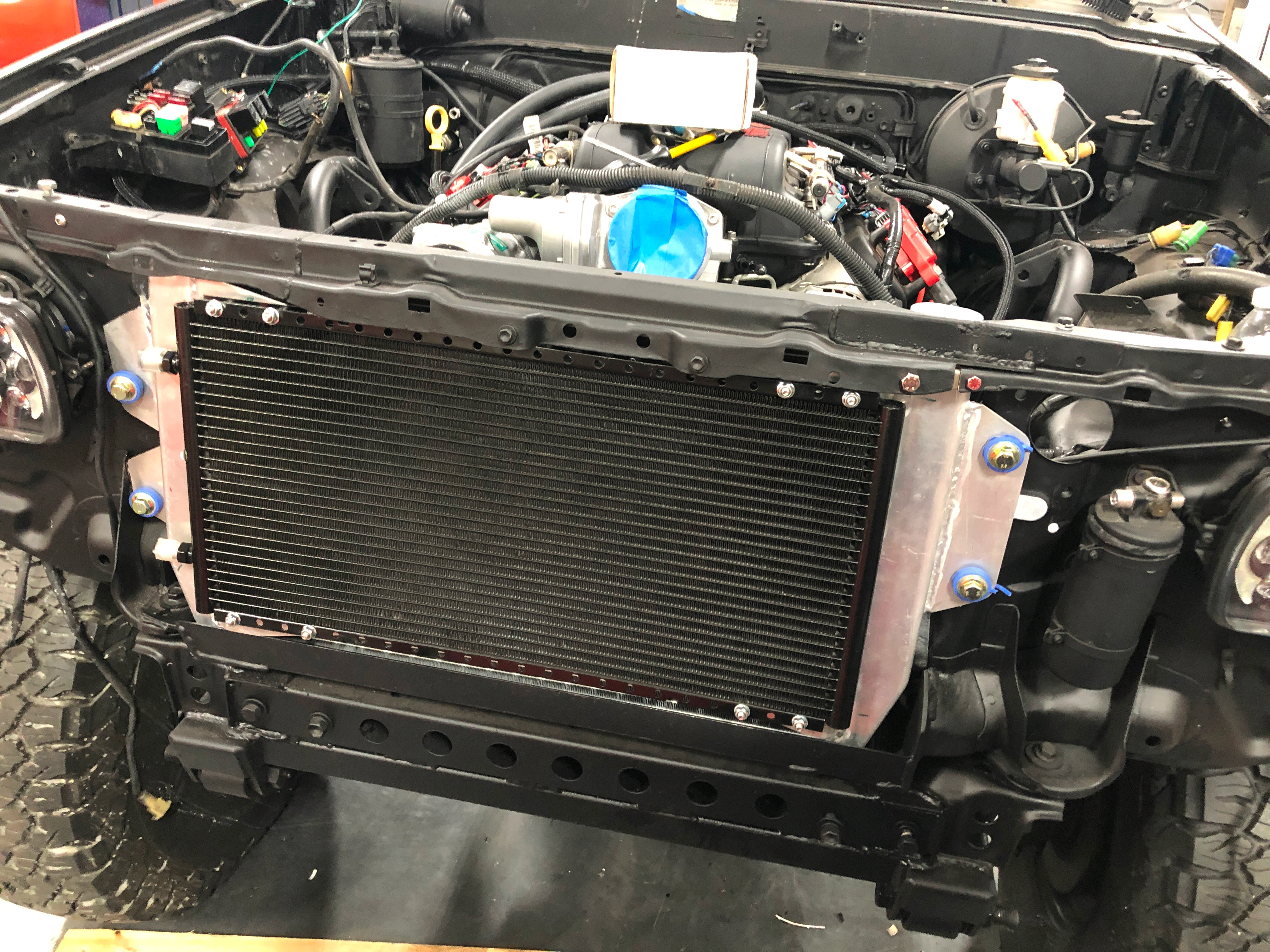 The LSX454Runner's front cooling package